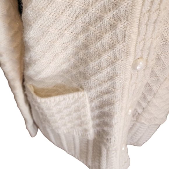 Vintage Portia Sweater Women's Size M White Knit Long Sleeve Button Pockets - Picture 10 of 12
